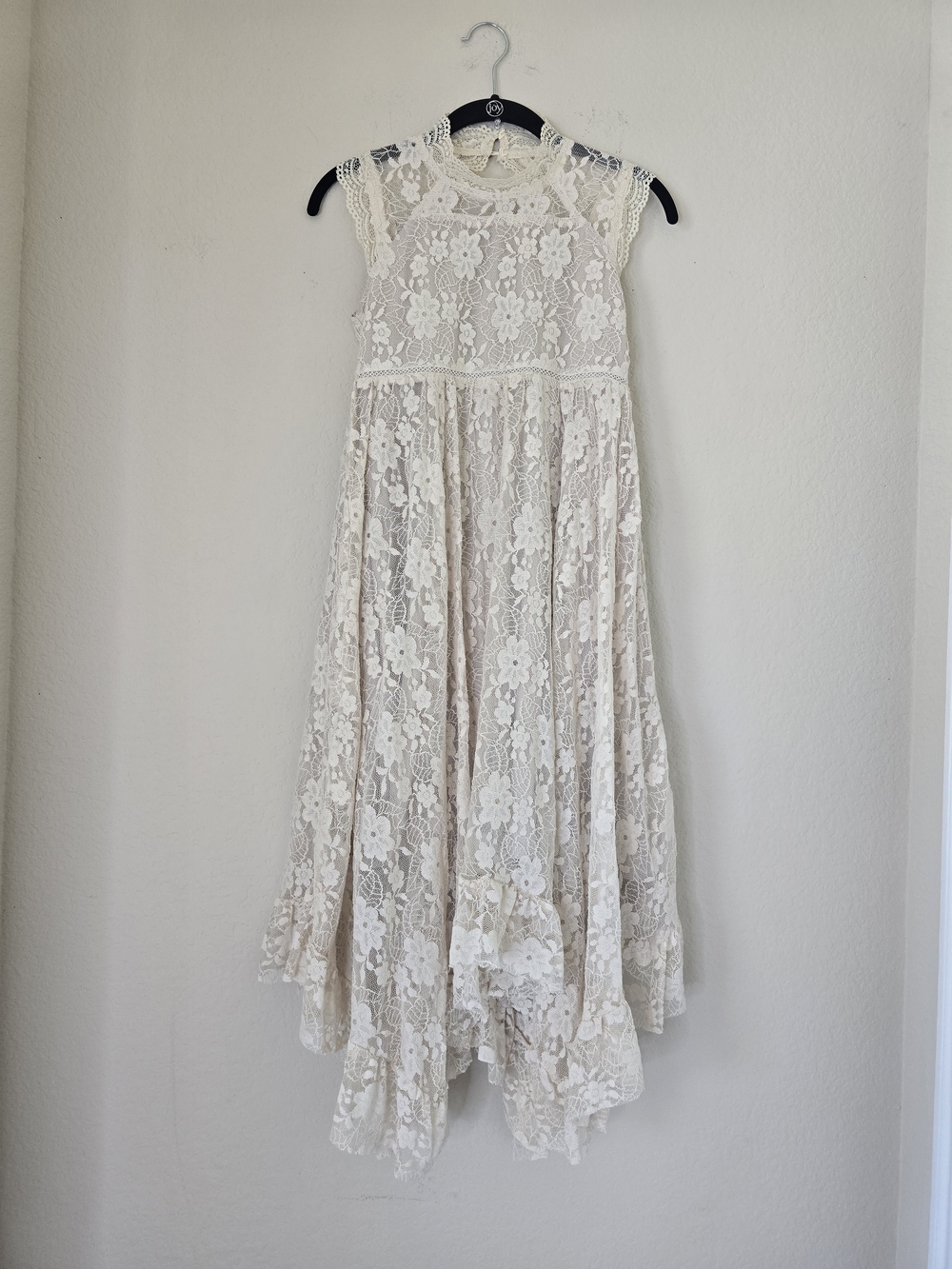 Joyfolie Girls Maxi Dress Size 10 Ruffle Lace asymmetrical high-low hem Cream